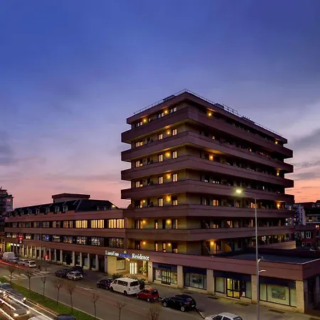 Hotel Unaway & Linea Uno 4*